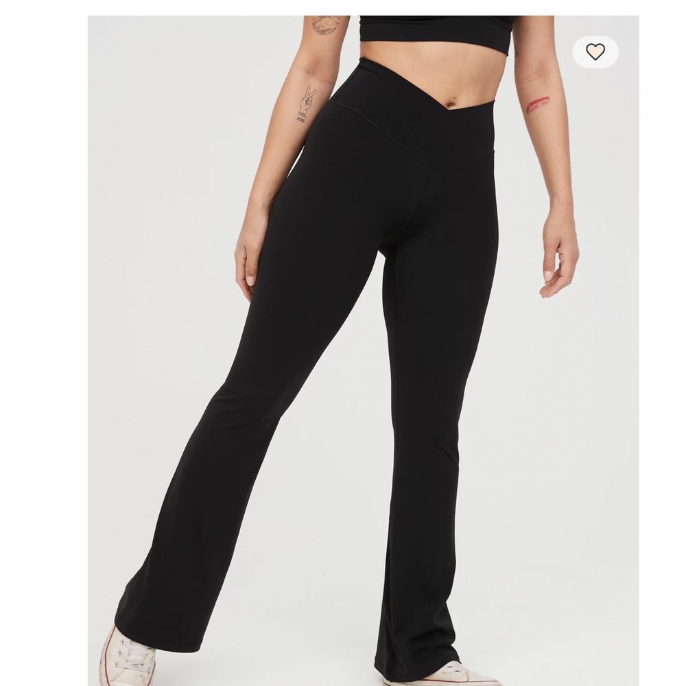 OFFLINE by Aerie Real Me Crossover High Rise Flare Leggings Black Size Small S/P